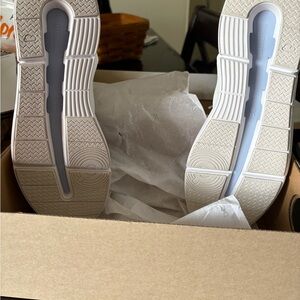 On Running Women's Sneakers - White and Gray